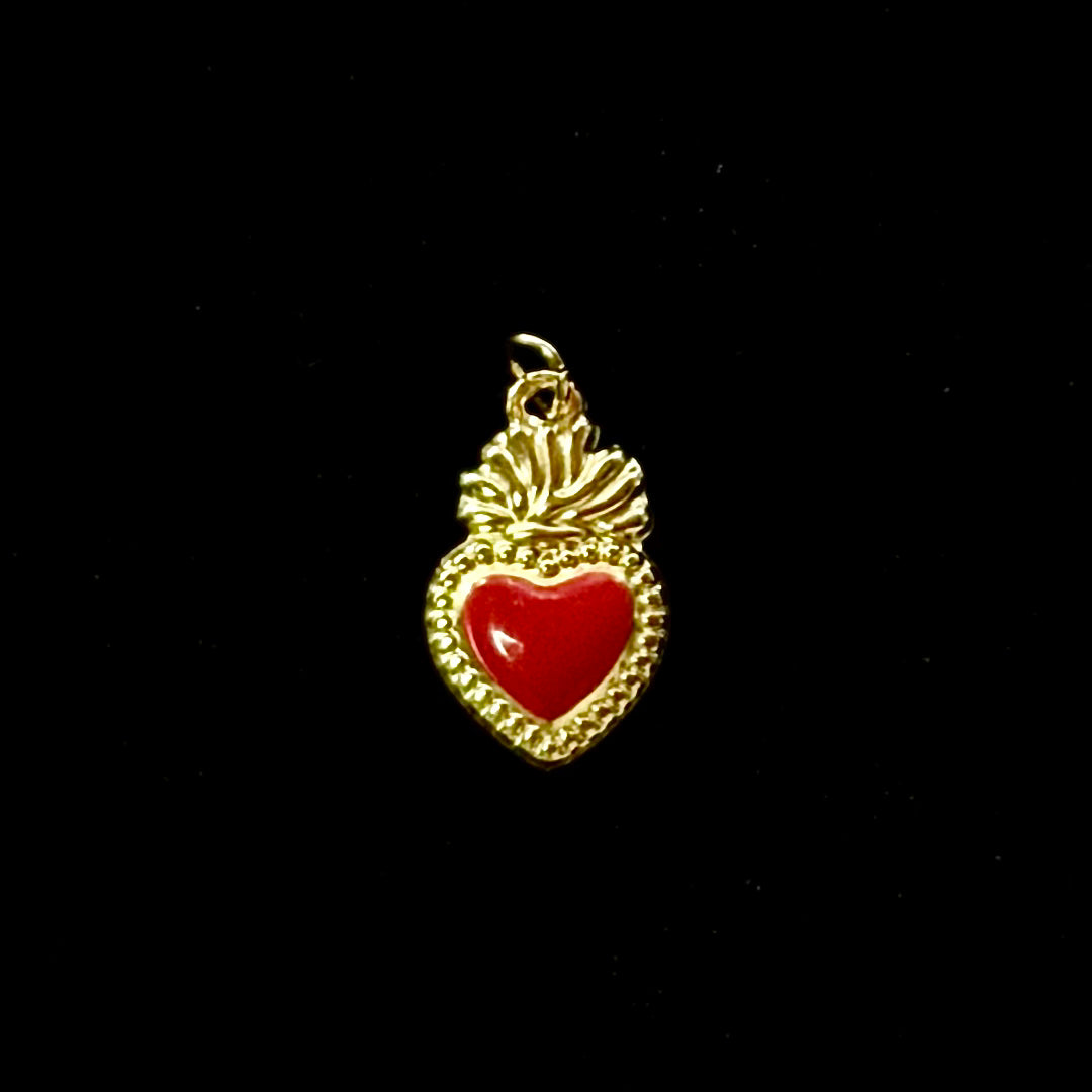 ENAMEL SACRED HEART CHARM in Gold